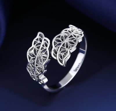 Luxury women rings