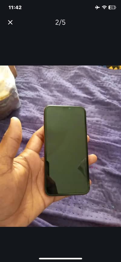 Apple iPhone XS.   Storage 64GB