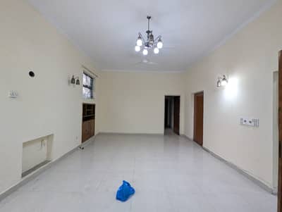 01-Kanal 3-Bedroom'S House Available For Rent On Tufail Road Near CMH Hospital Lahore Cantt.
