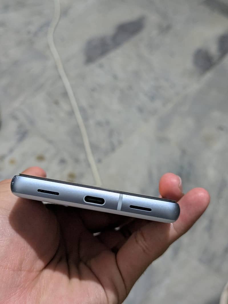 Google Pixel 7a 3