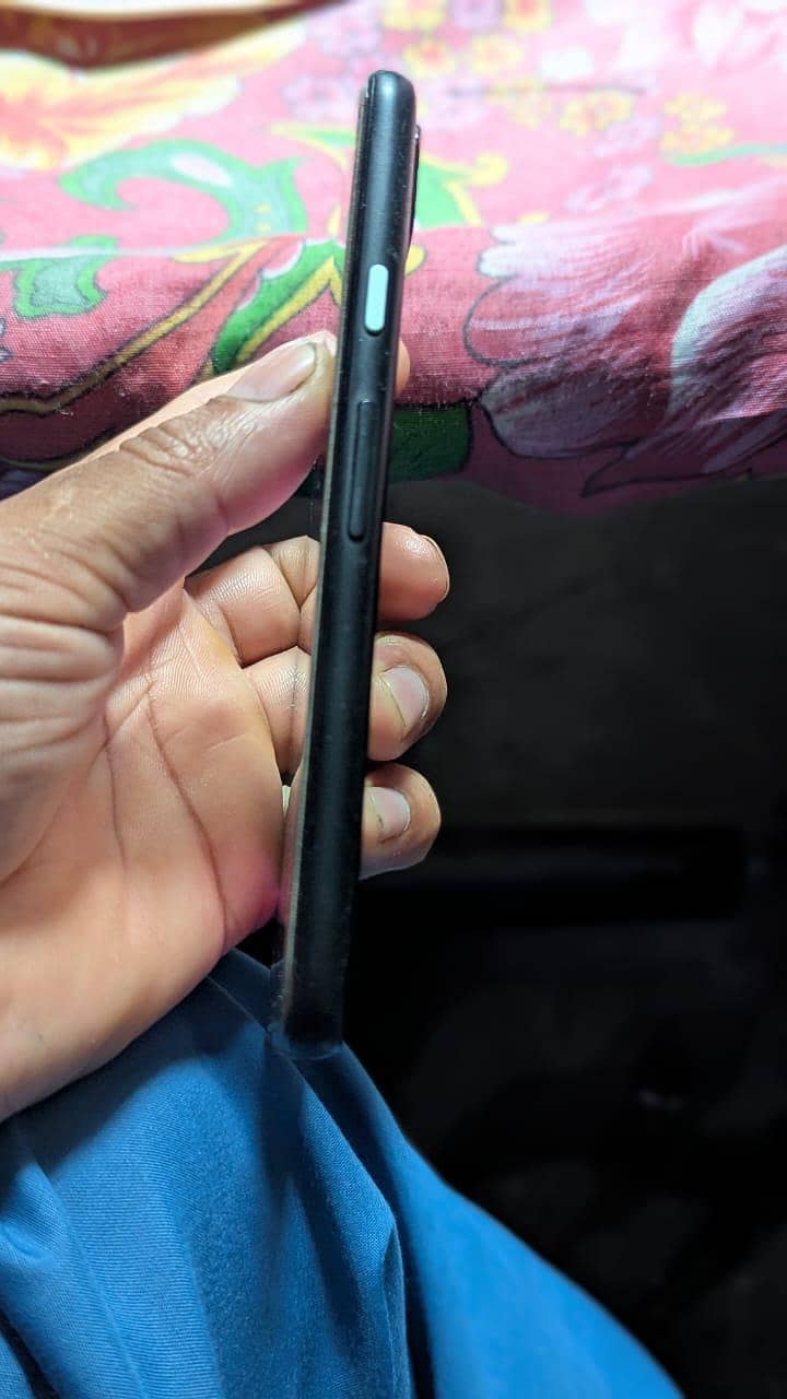 Google Pixel 4a 3