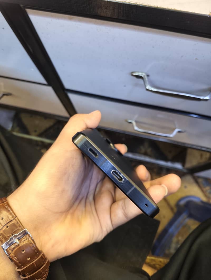 Sharp Aquos R7 2