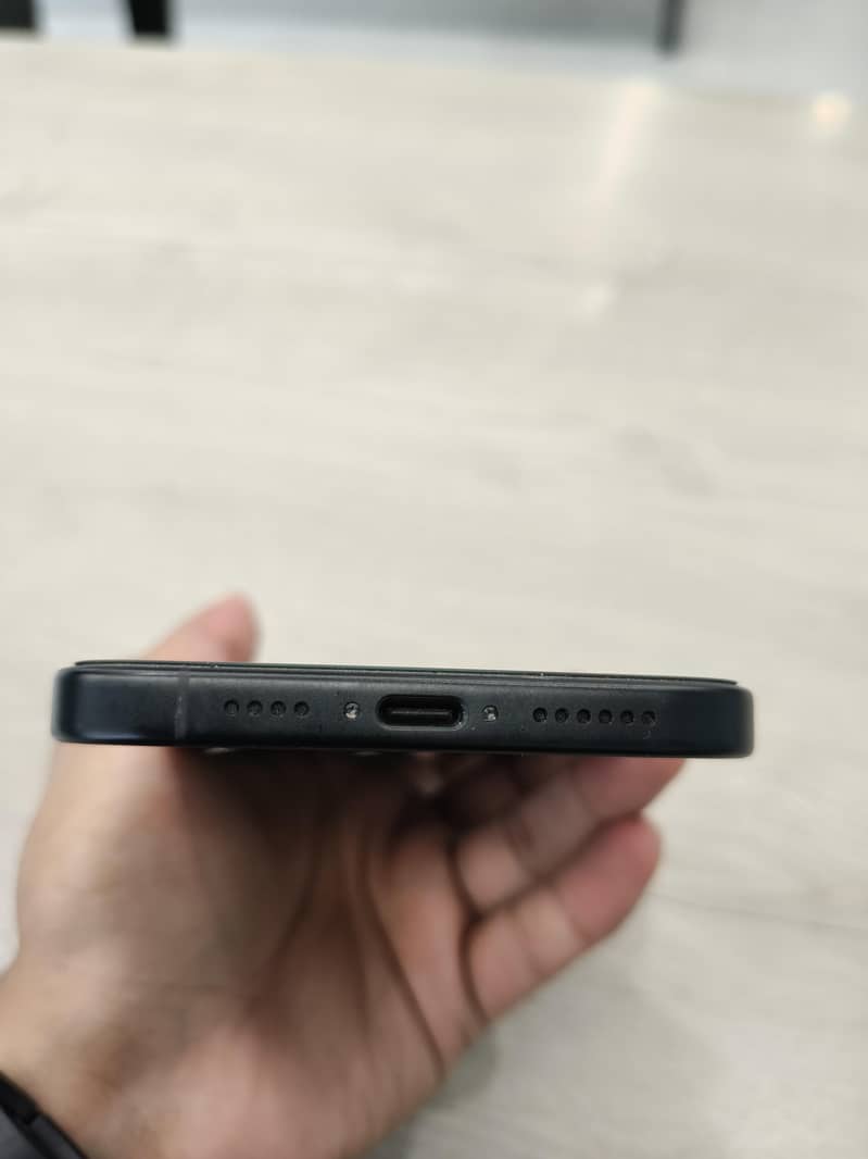 Apple iPhone 16 Plus 5