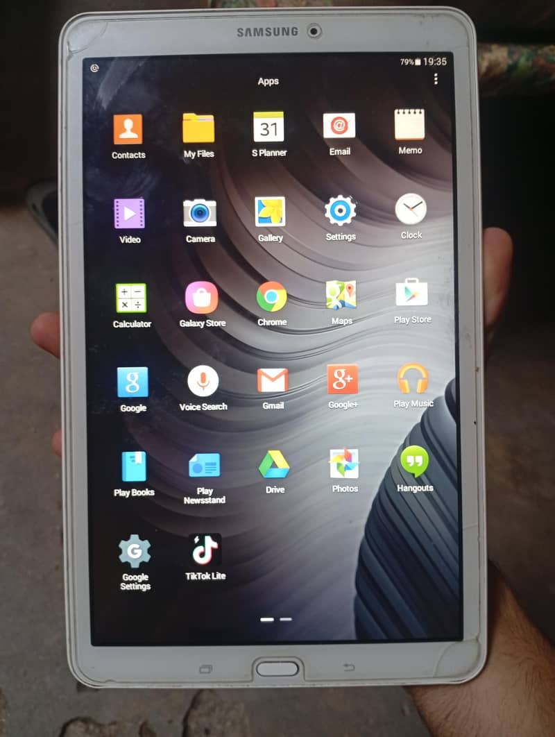 Tablet E 0