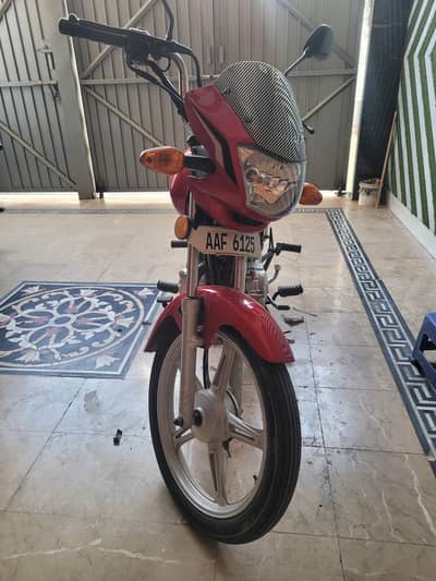 Bahut Khubsurat bike hai First hand