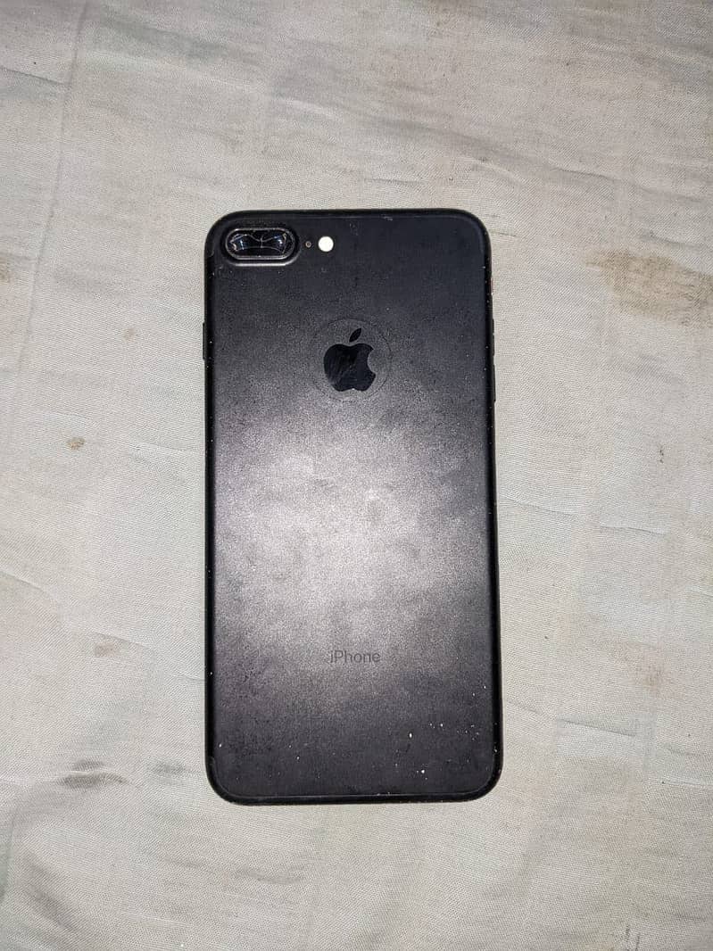 Apple iPhone 7 Plus 1