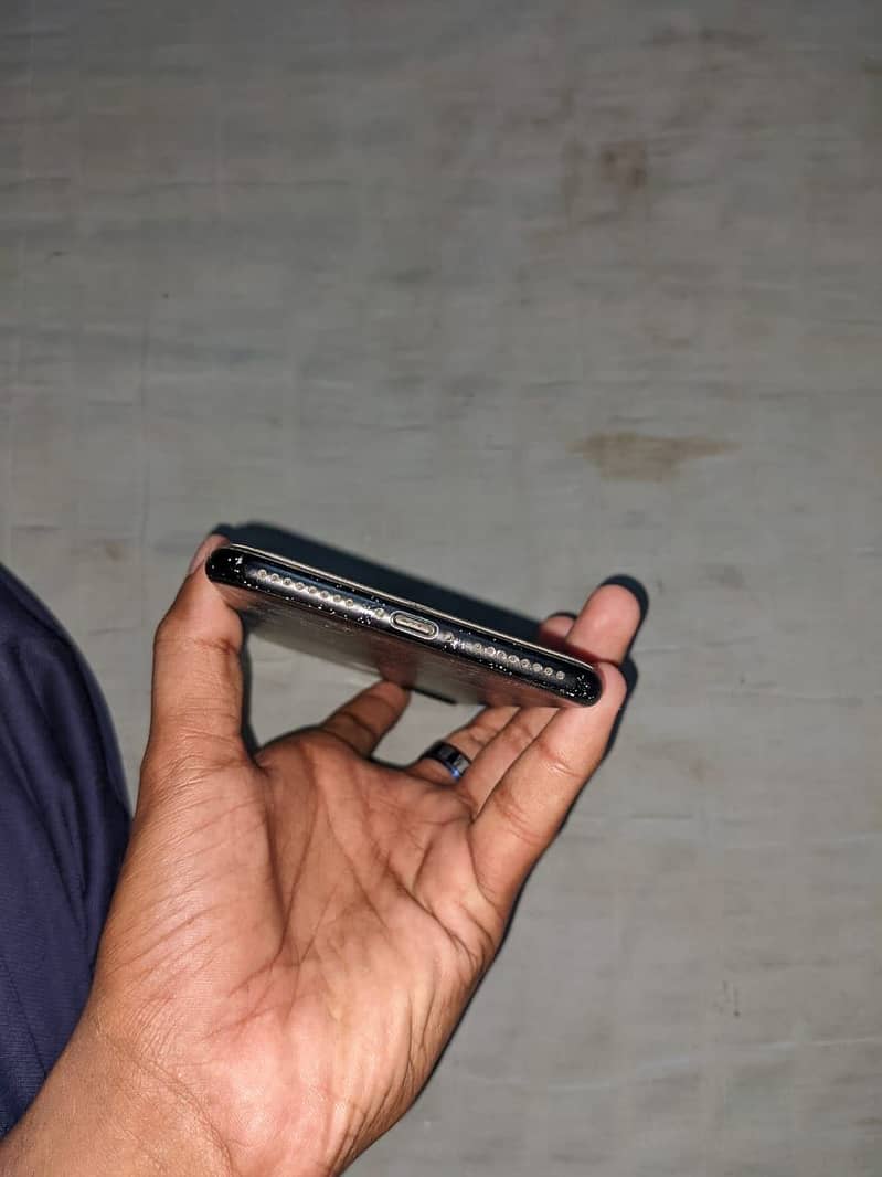 Apple iPhone 7 Plus 2