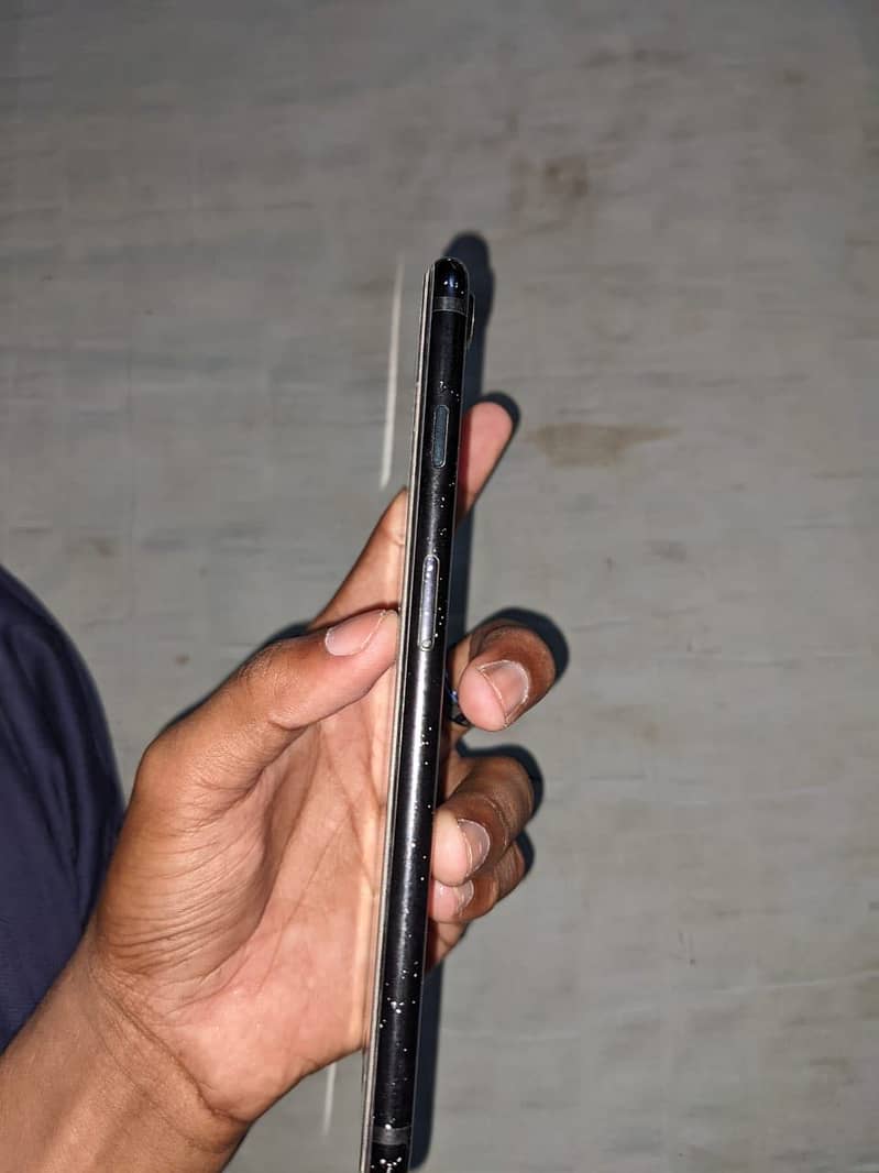 Apple iPhone 7 Plus 6