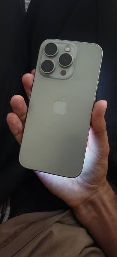 Apple iPhone 15 Pro water resistant non pta 128gb