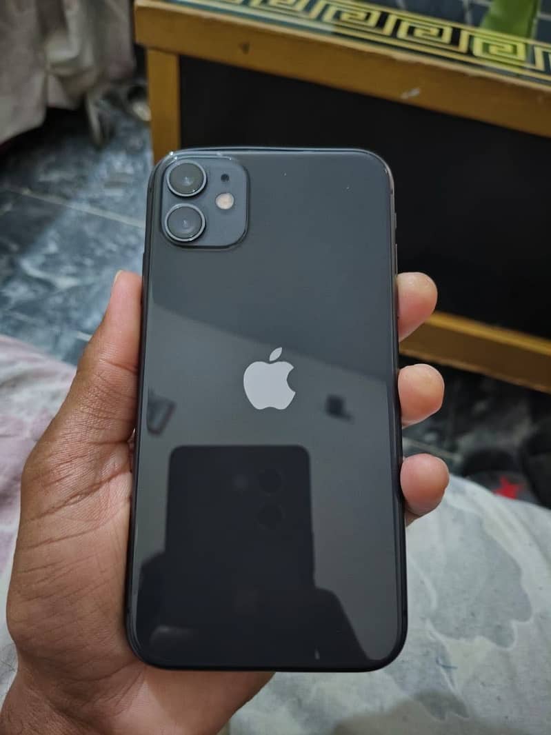 Apple iPhone 11 3
