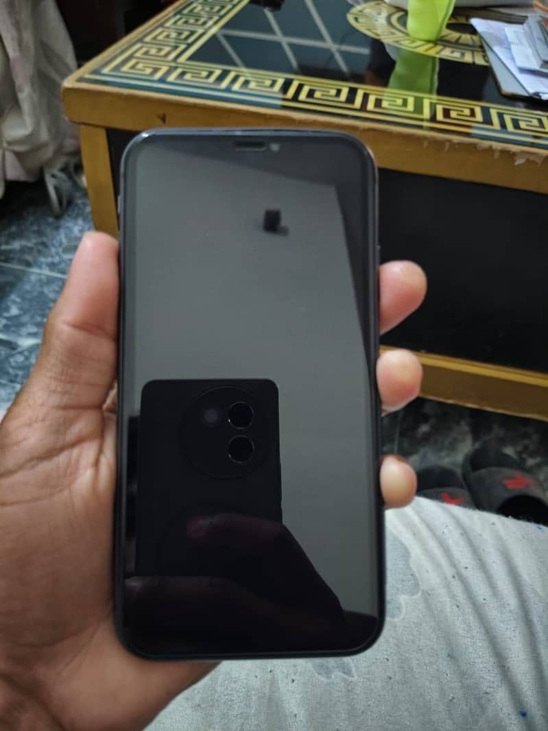 Apple iPhone 11 6
