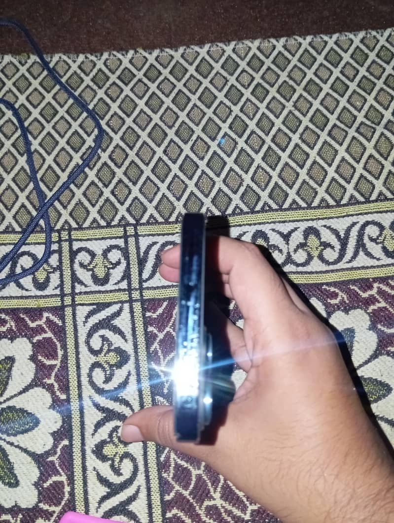 Apple iPhone 12 Pro Max 4