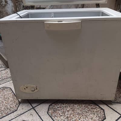 Dawlance Deep Freezer