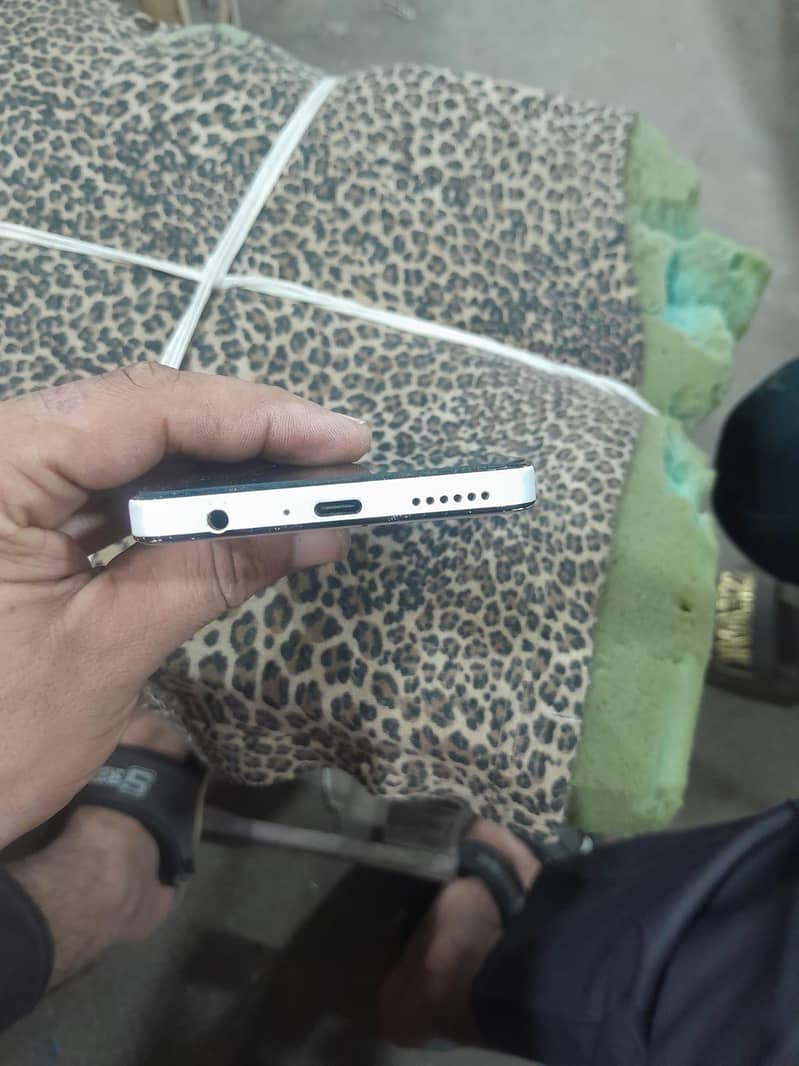 Tecno Camon 19 2