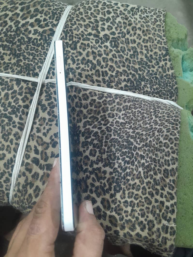 Tecno Camon 19 5