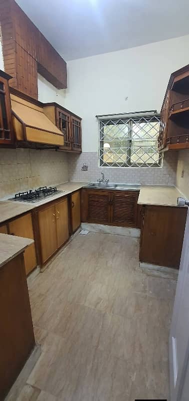 Get A 6 Marla House For rent In I-10