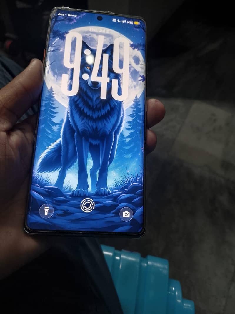 Tecno CAMON 40 Pro 1