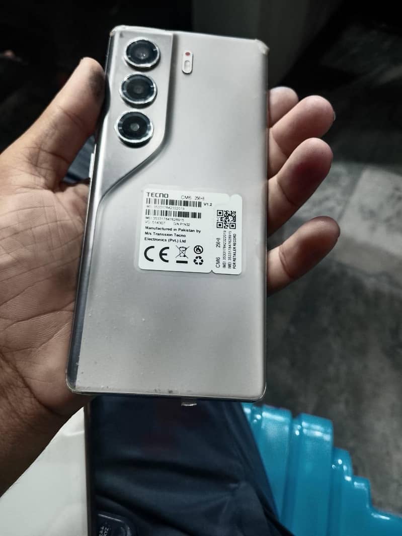 Tecno CAMON 40 Pro 4