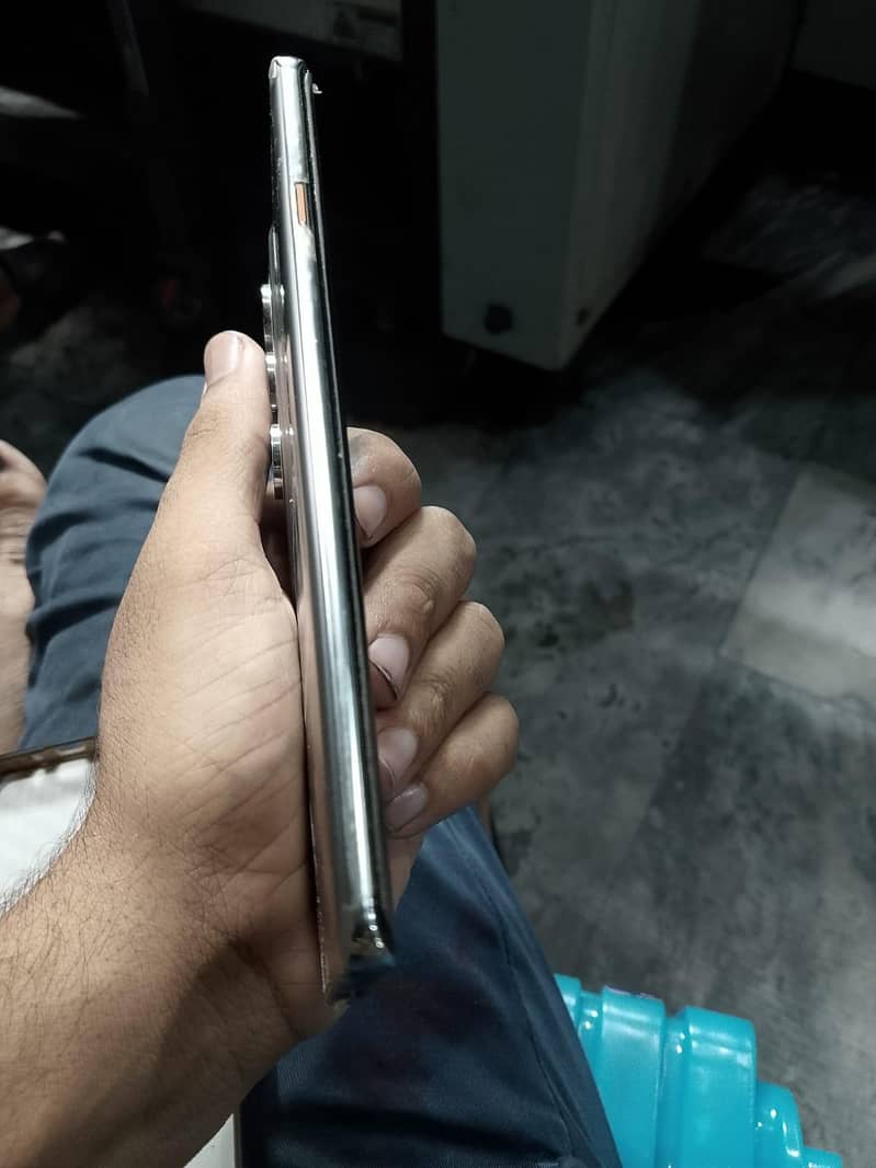 Tecno CAMON 40 Pro 5