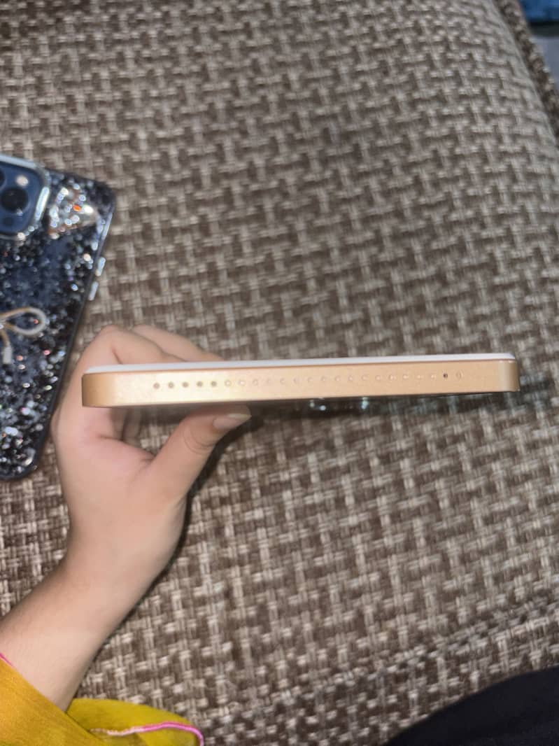 Tablet with box 2