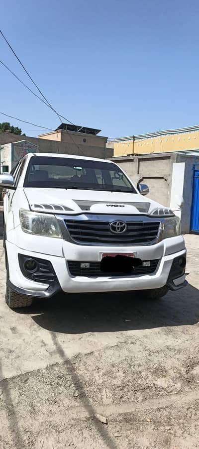 Toyota Hilux 2015 03040380191 usama