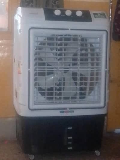 This is a brand new cooler