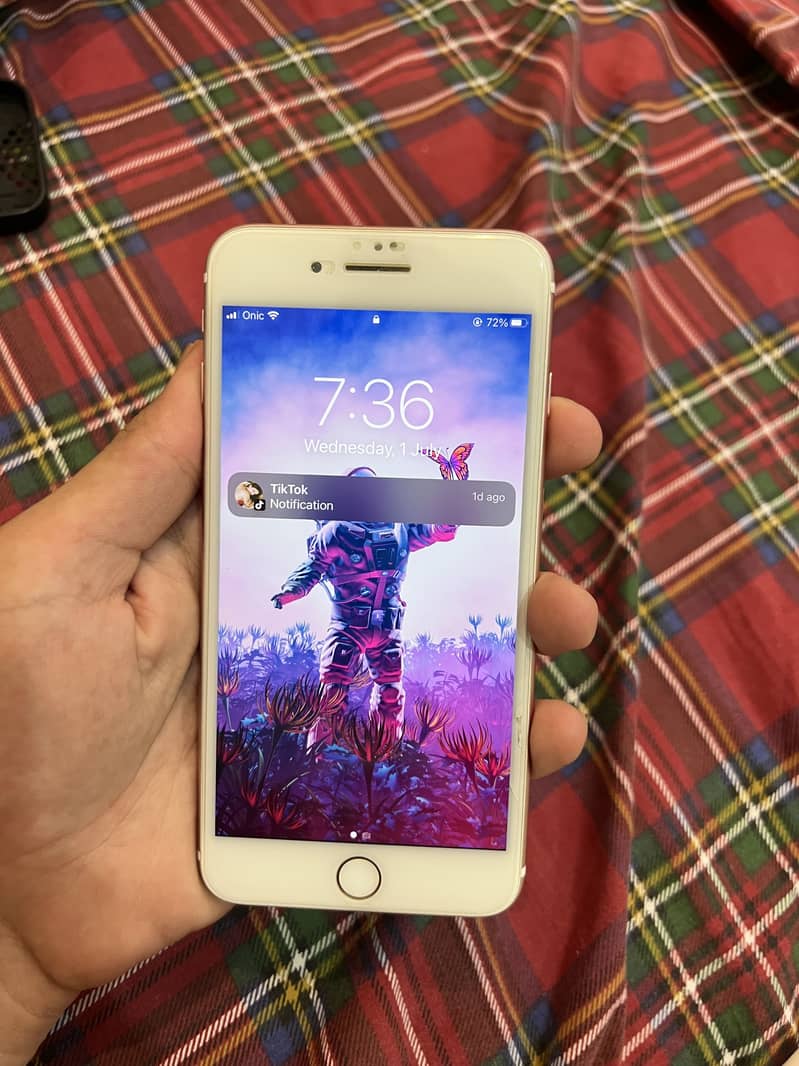 Apple iPhone 7 Plus 4