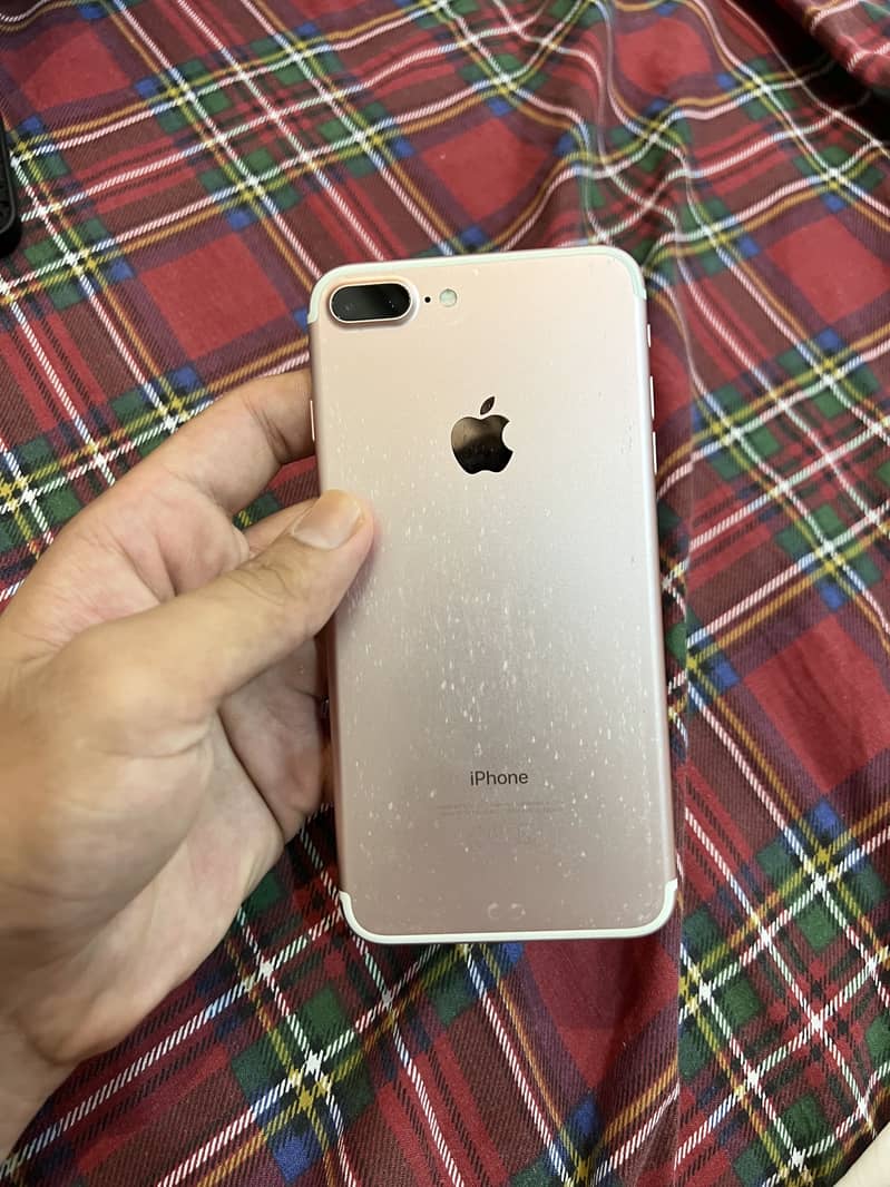 Apple iPhone 7 Plus 5