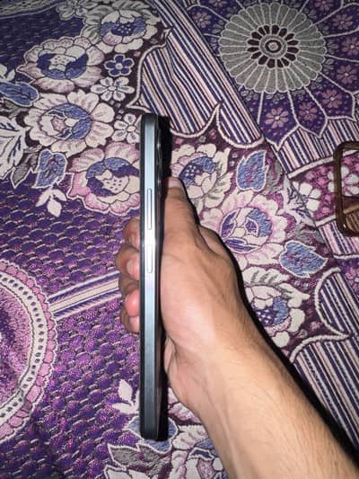 Vivo Y17s