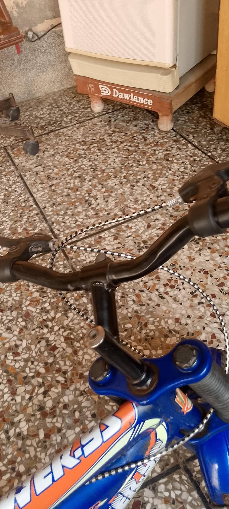 bmx bicycle for 20 yrs old boys and girls. 0