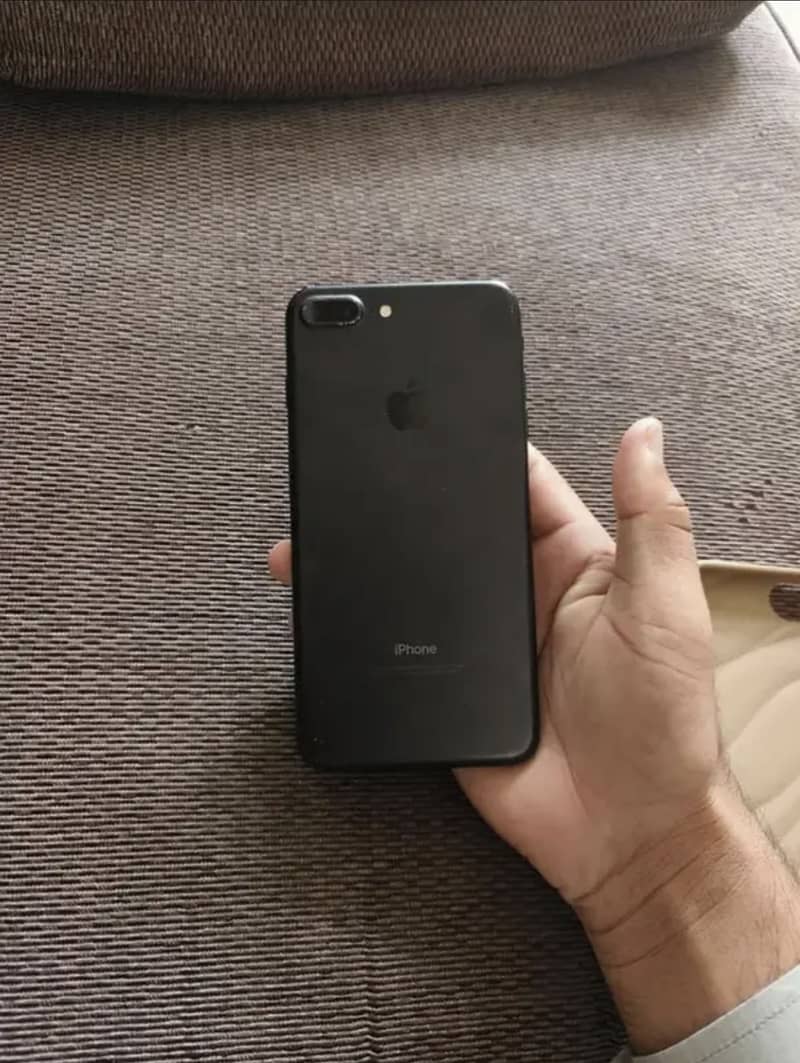 Apple iPhone 7 Plus 5