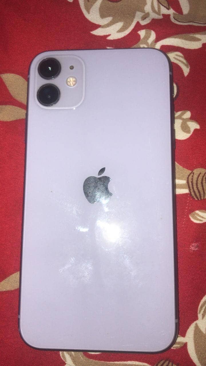 Apple iPhone 11 4