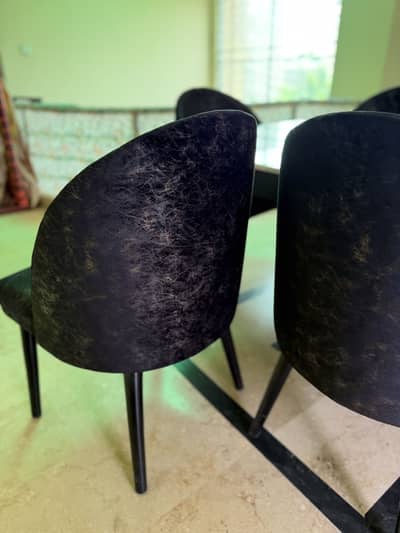 6 Seater dinning table for sale