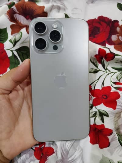Apple iPhone 15 Pro Max