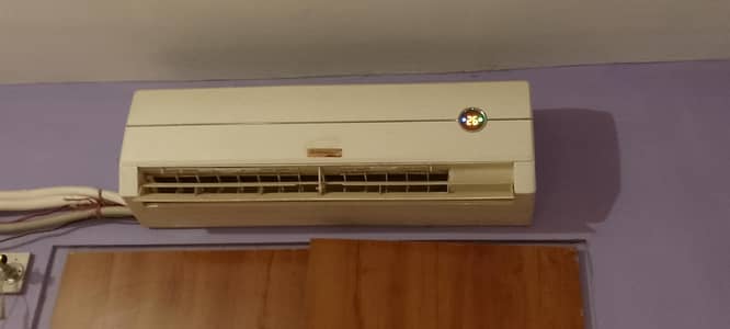 Dawlance 1.5 ton A/C.