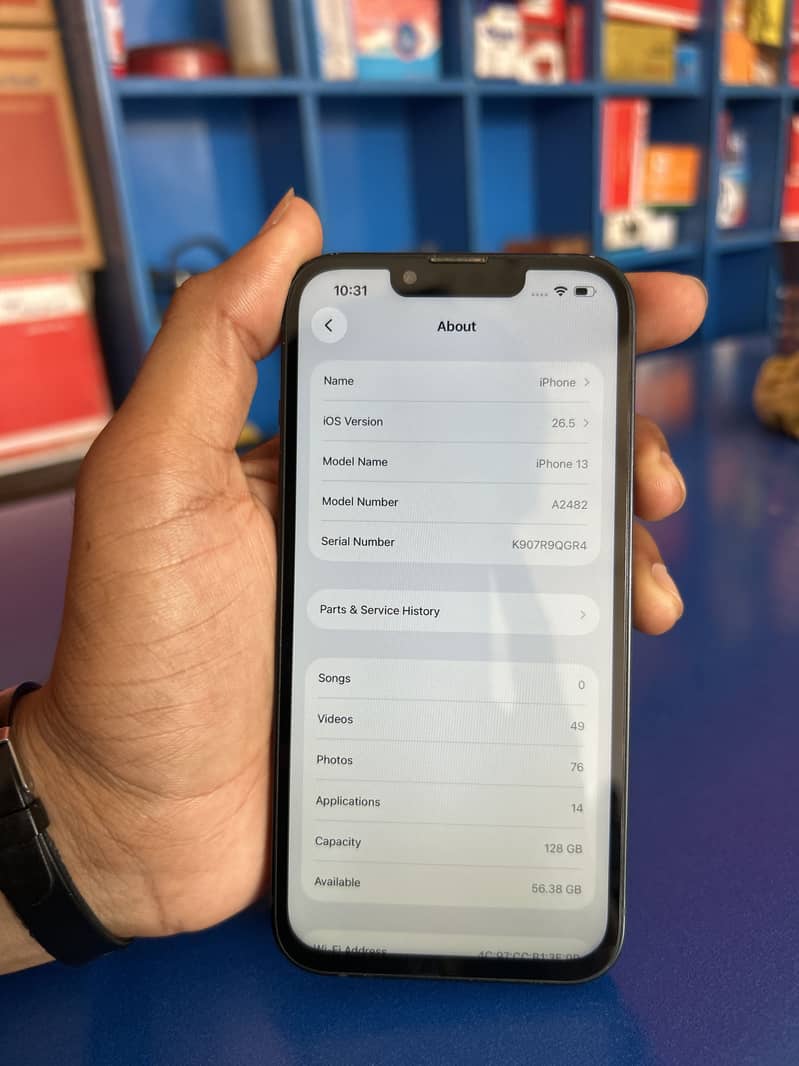 Apple iPhone 13 5