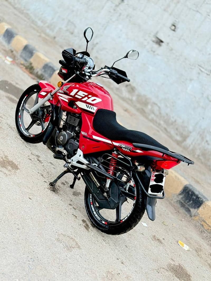 CB 150F 12