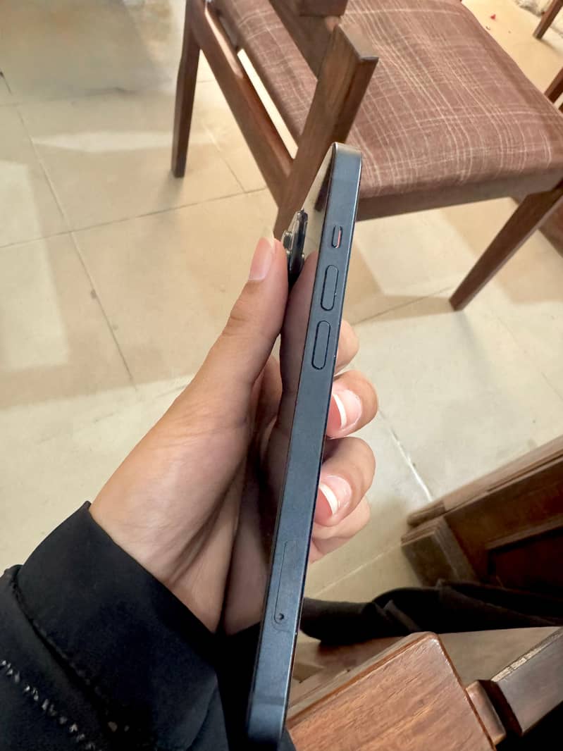 Apple iPhone 14 2