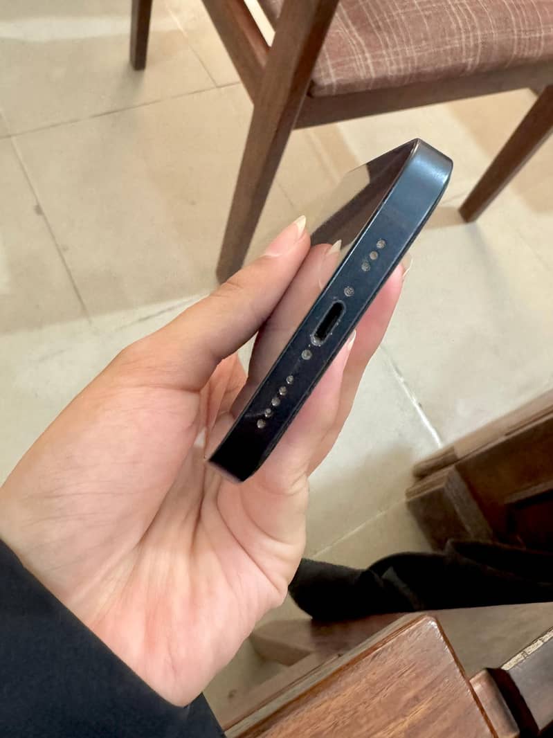 Apple iPhone 14 3