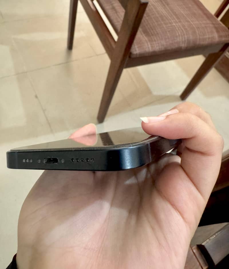 Apple iPhone 14 6