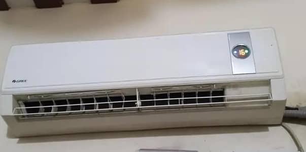 gree 1 ton Non inverter Totally genuine No repier luch condition