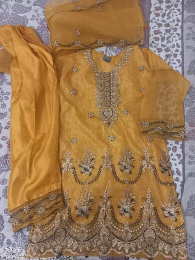 3 piece tissue ka suit . medium size. formal. ready to wear