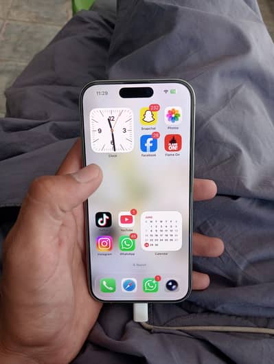 Iphone 15 pro natural titanium