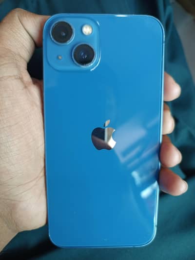 Apple iPhone 13