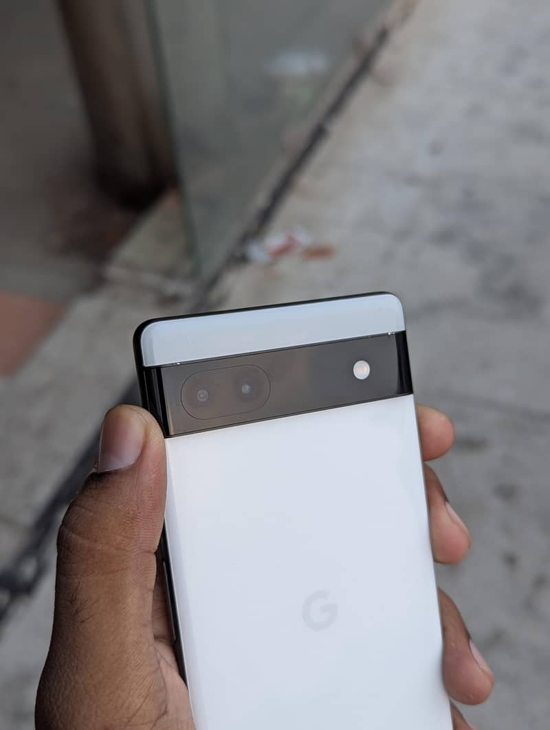 Google Pixel 6a 1