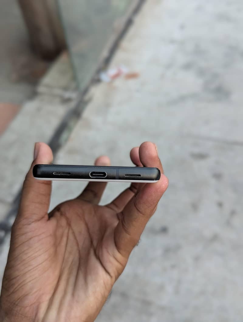 Google Pixel 6a 3
