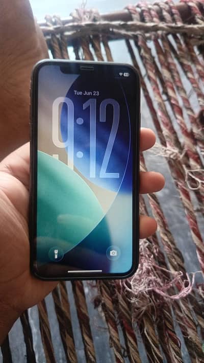 Apple iPhone 11