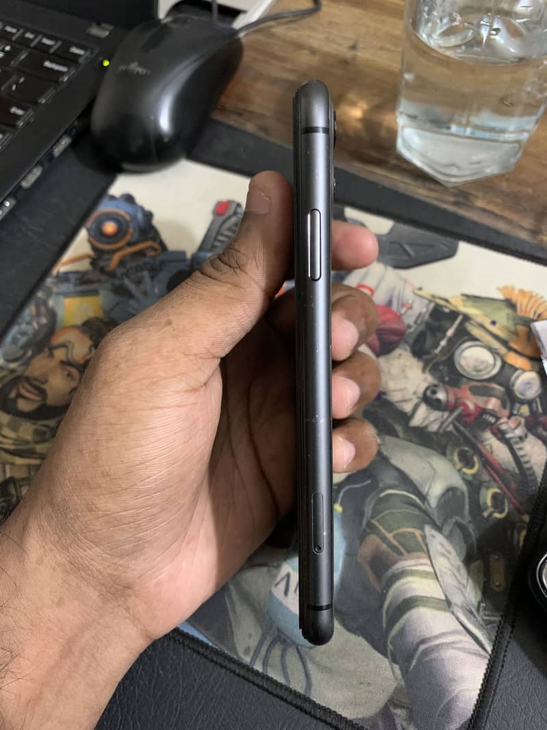 Iphone 11 4
