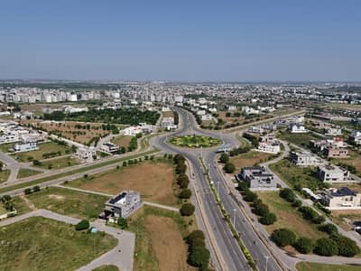 1 Kanal Pair Corner Plot On 70 FT Road For Sale In Q Block DHA Phase 7 Lahore