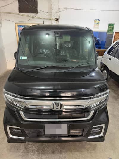 Honda N Box Custom 2021